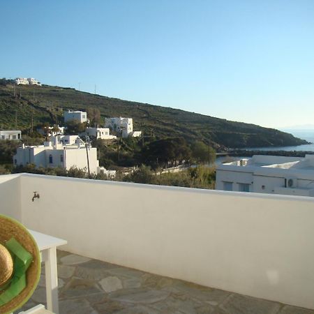 Vrahos Agios Romanos Buitenkant foto