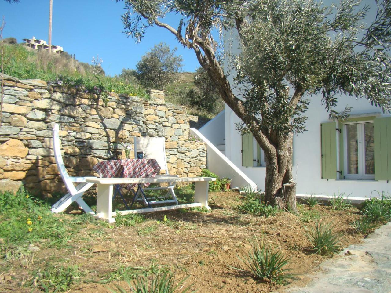 Vrahos Agios Romanos Buitenkant foto