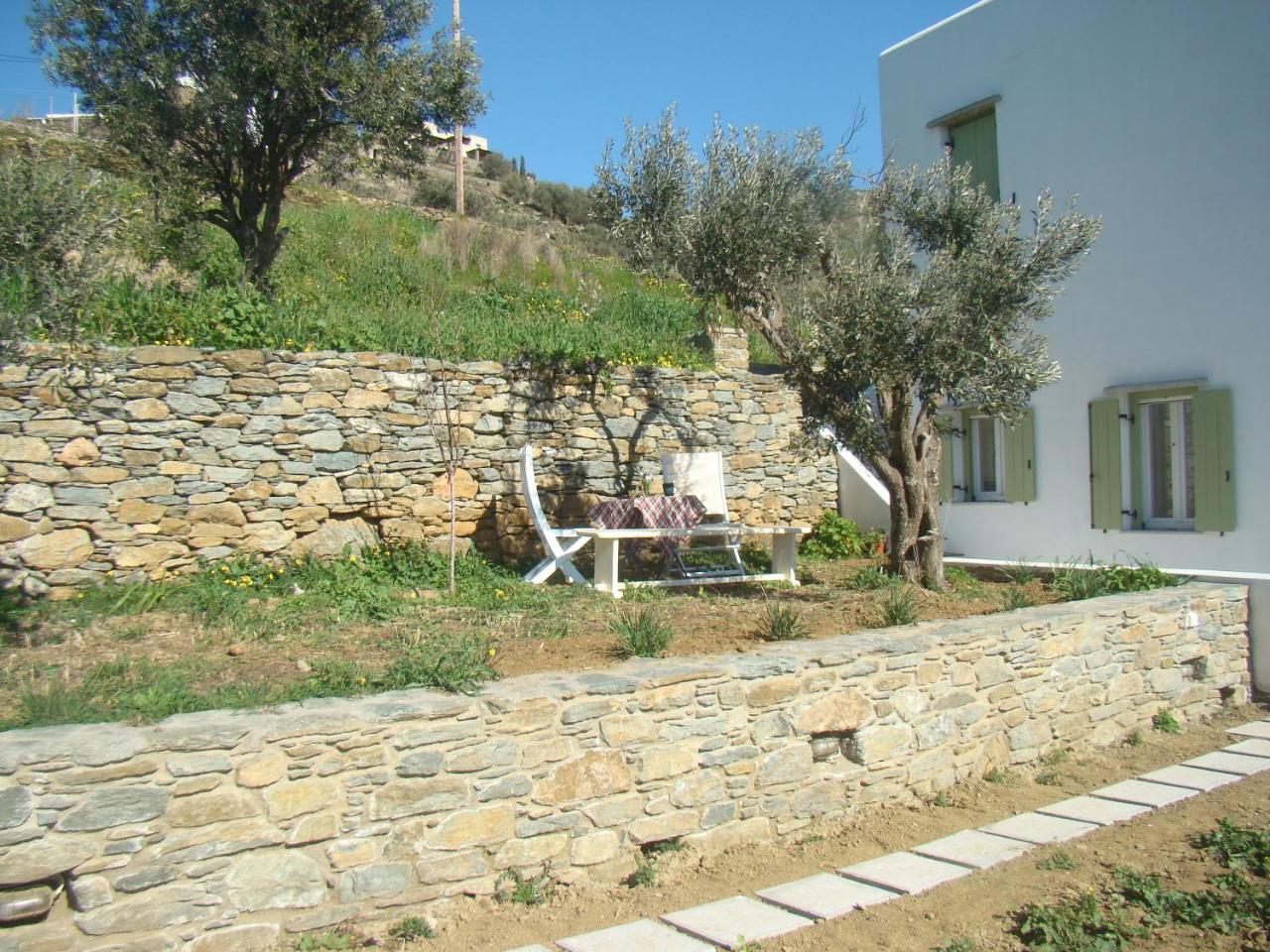 Vrahos Agios Romanos Buitenkant foto