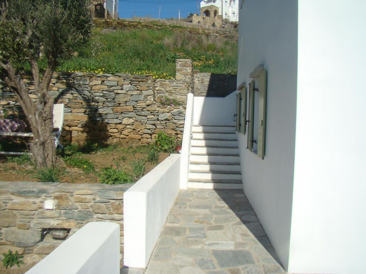 Vrahos Agios Romanos Buitenkant foto