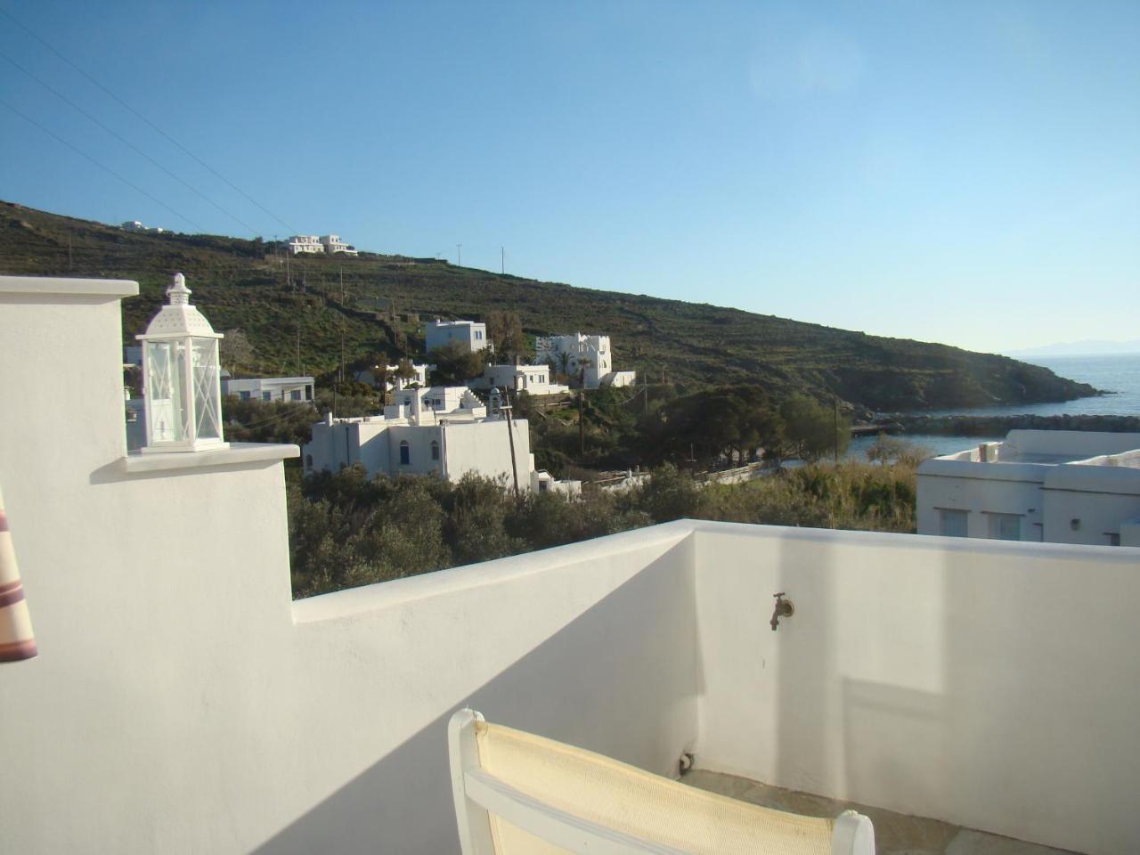 Vrahos Agios Romanos Buitenkant foto