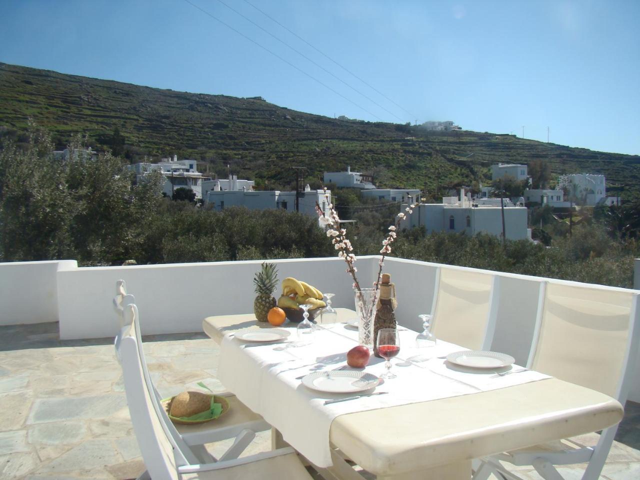 Vrahos Agios Romanos Buitenkant foto