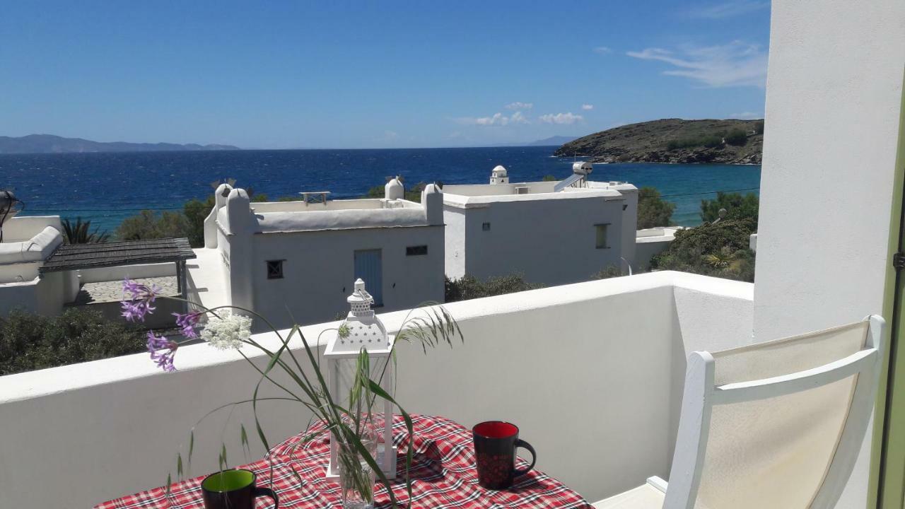Vrahos Agios Romanos Buitenkant foto