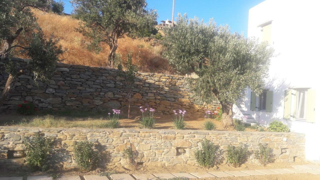 Vrahos Agios Romanos Buitenkant foto